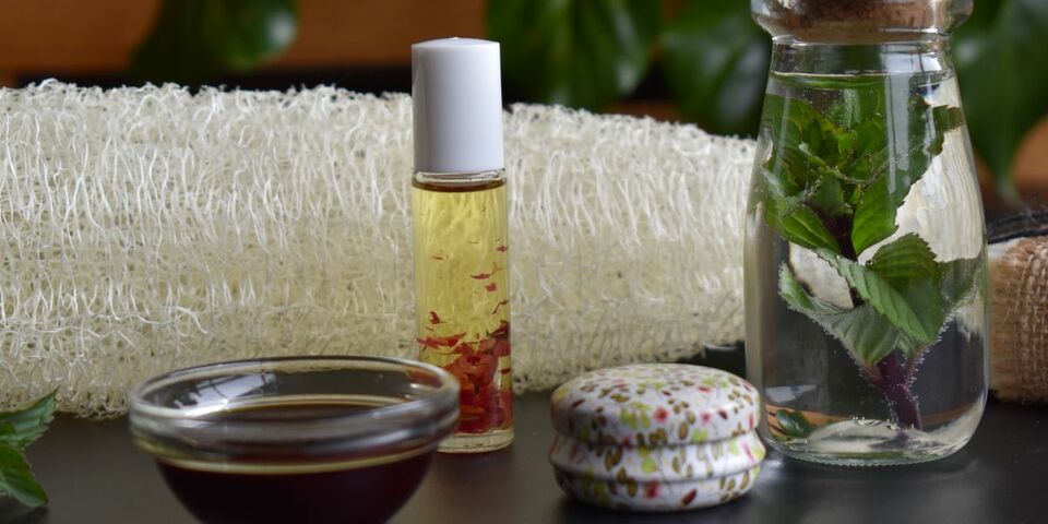 natural luffa sponge with luffa oil and rose oil